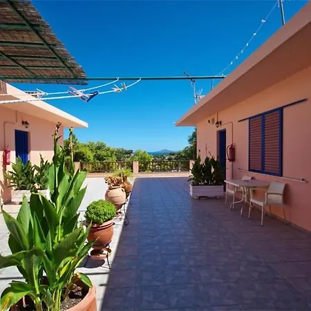 Inn Apostolis 3*