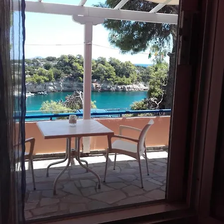 Inn Apostolis 3*