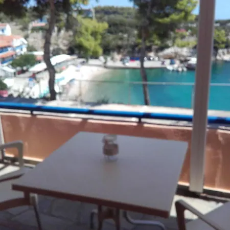 Inn Apostolis 3*