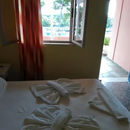 Apostolis Locanda 3*