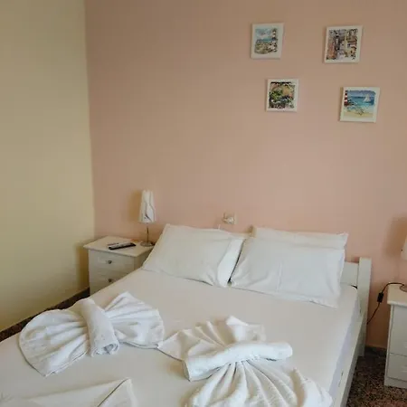 Inn Apostolis 3*
