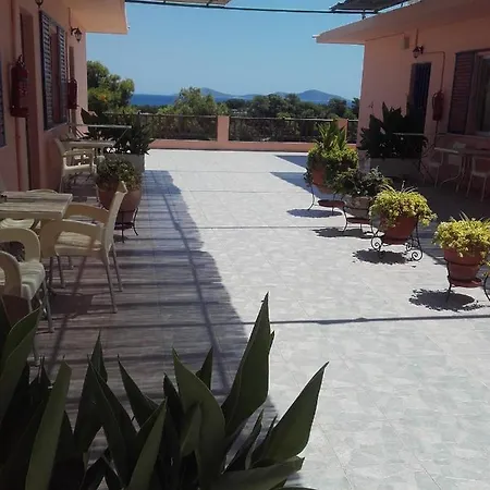 Inn Apostolis