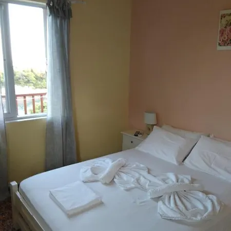 Inn Apostolis 3*