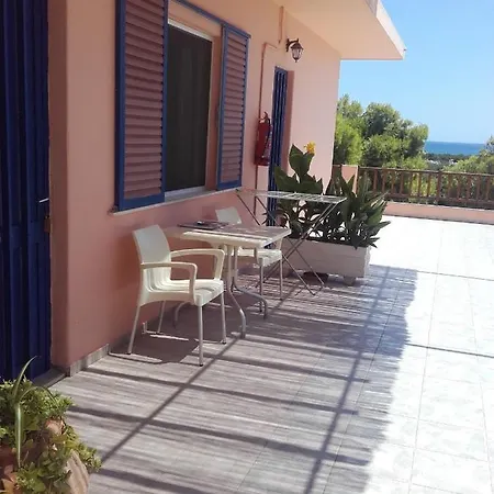 Locanda Apostolis Patitiri