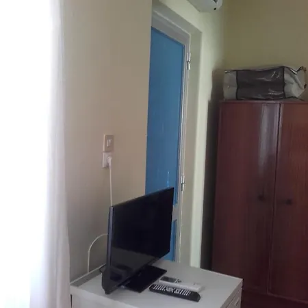 Apostolis Inn 3*