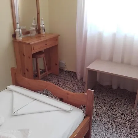 Inn Apostolis