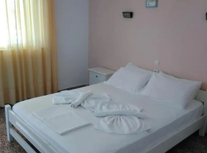 Apostolis Inn 3*