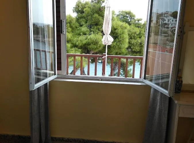 Inn Apostolis Patitiri (Alonnisos)